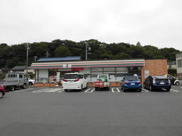 セブンイレブン佐倉城内町店まで300m