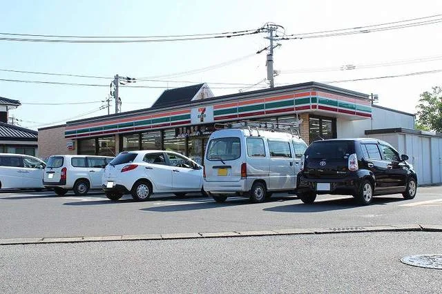 セブンイレブンまで1500m