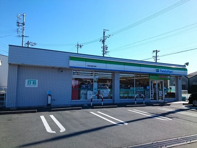 ファミリーマート浜松天龍川町店まで200m