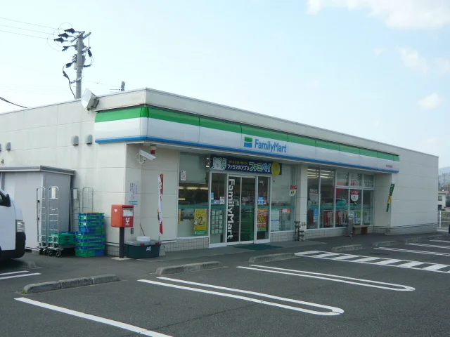 ファミリーマート串木野須納瀬店まで750m