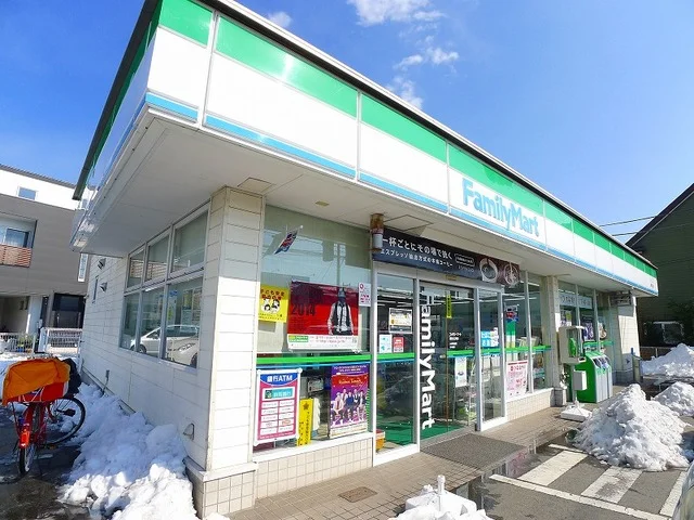 ファミリーマート桐生広沢店まで800m