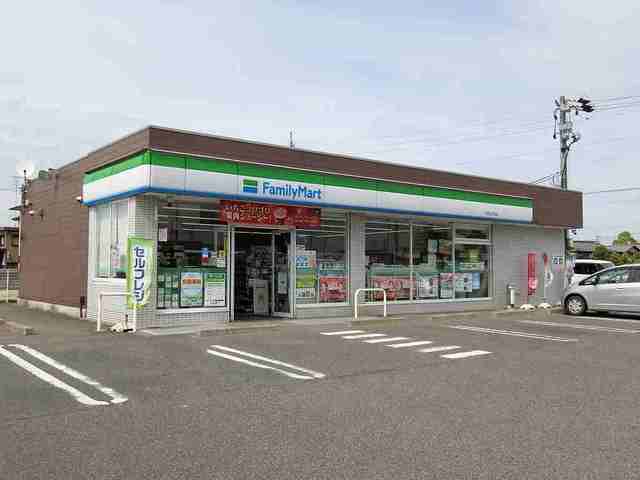 ファミリーマート 大垣北方町店まで400m
