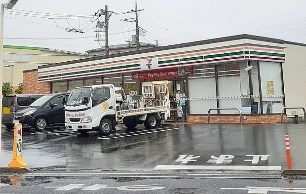 セブンイレブンさいたま指扇東店まで550m