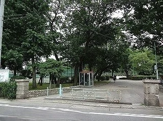 松葉公園まで650m