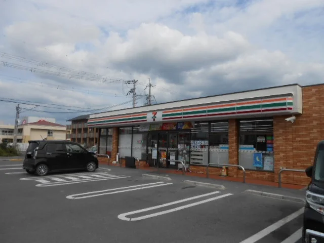 セブンイレブン愛知川豊満店様まで400m