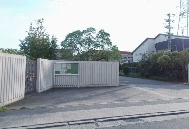 加古川市立若宮小学校まで200m