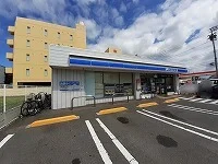 ローソン木太町６区店さんまで320m
