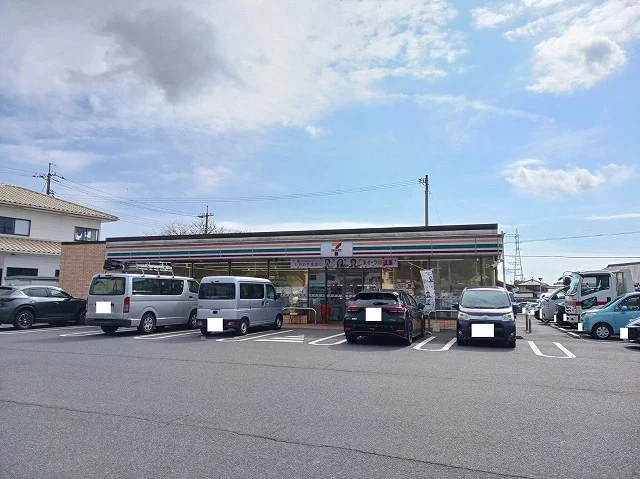 セブンイレブン田布施砂田店まで350m
