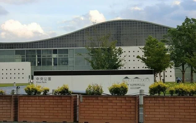 山口市立図書館まで1400m
