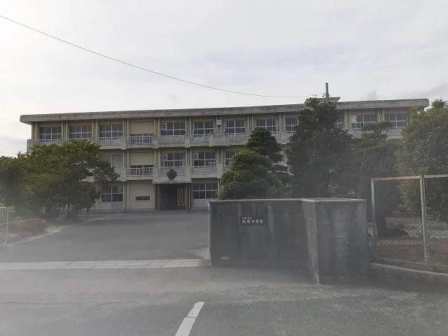 浜松市立北浜中学校まで400m