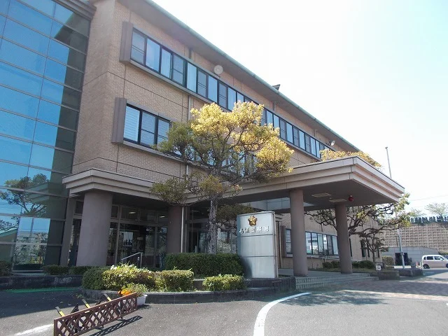 名張警察署まで1300m