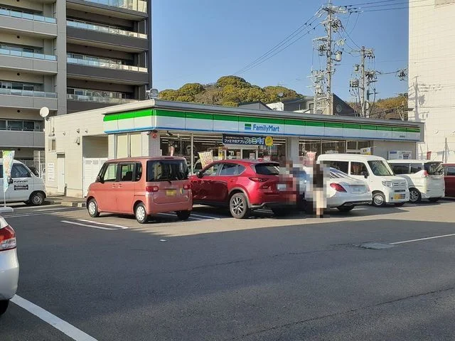 ファミリーマート静岡東町店まで300m