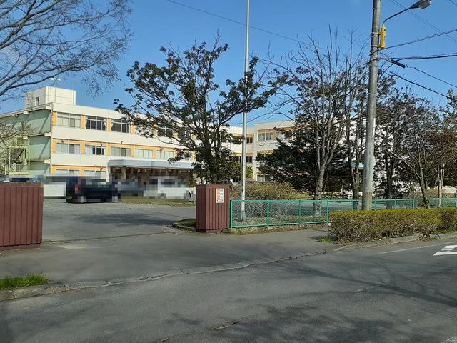 泉野小学校まで450m