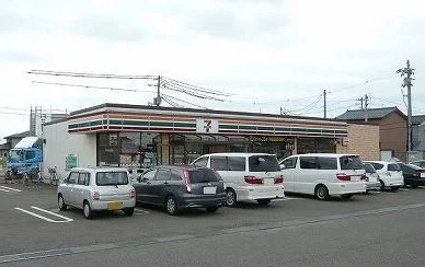 セブンイレブン燕南７丁目店まで500m