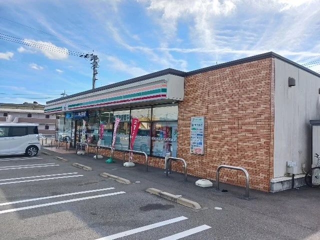 セブンイレブン今治波止浜店まで1400m