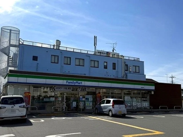 ファミリーマート加美店まで200m