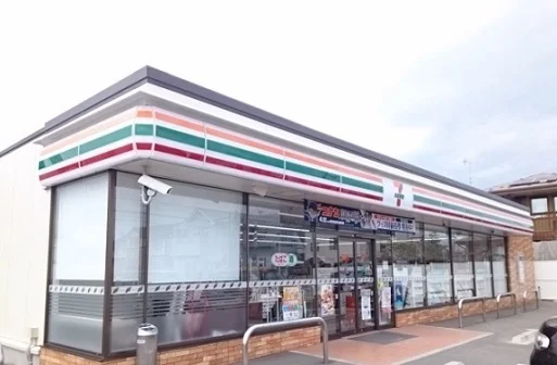 セブンイレブン　角田西田町店まで350m