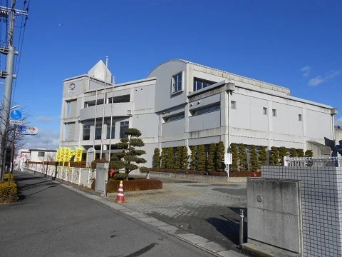 安積行政センターまで1800m