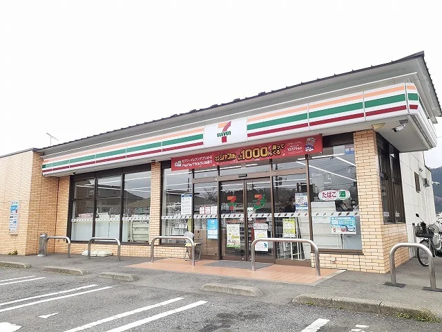 セブンイレブン塩原インター西店まで180m