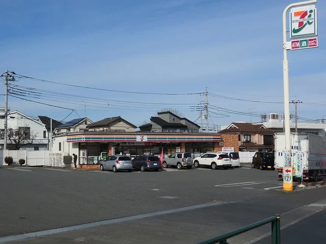 セブンイレブン八王子小宮店まで290m