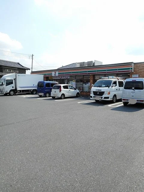 セブンイレブン拝島４丁目店まで400m