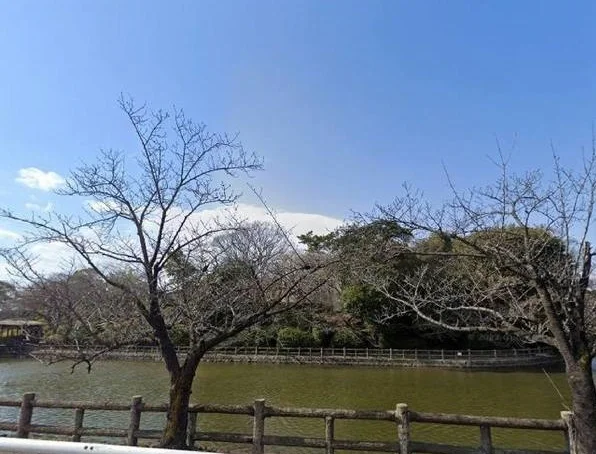 亀城公園まで850m