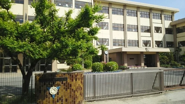 守山市立吉身小学校まで1630m