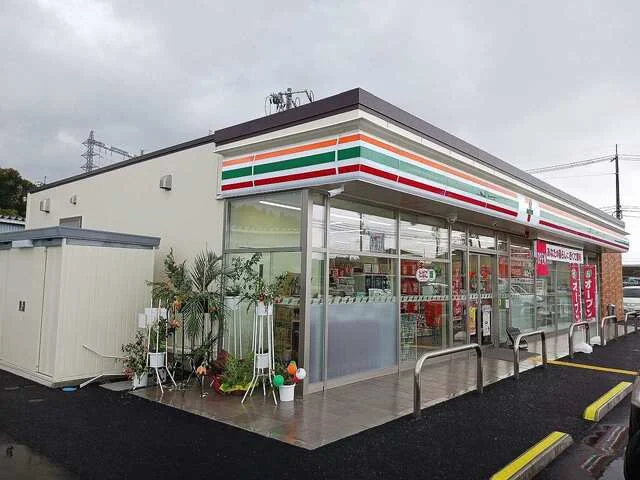 セブンイレブン 倉吉秋喜店まで80m