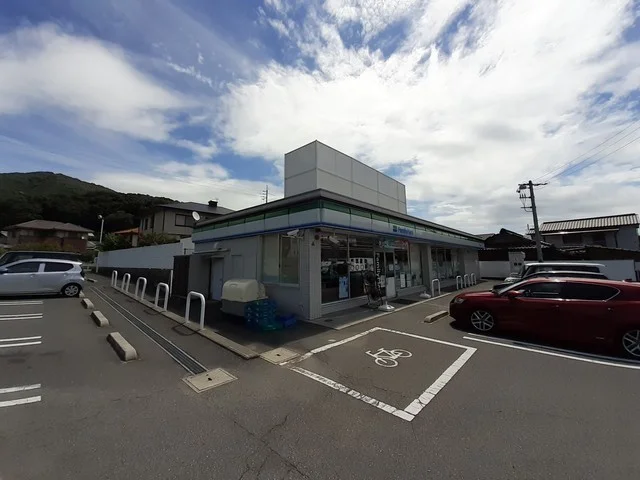 ファミリーマート玉野田井店まで650m