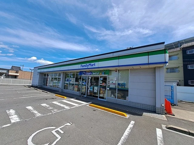 ファミリーマート木太８区店さんまで350m
