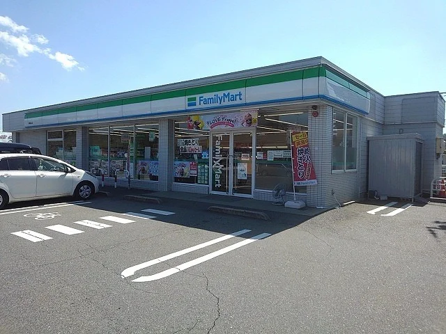 ファミリーマート船山店さんまで1100m