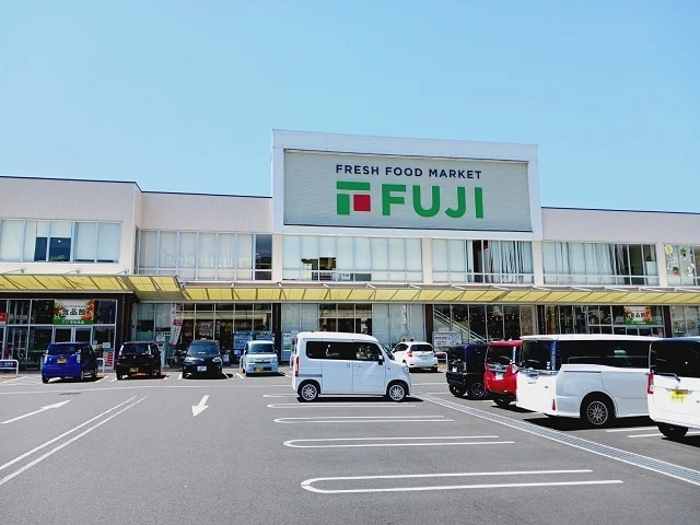 フジ宇和島店様まで1200m