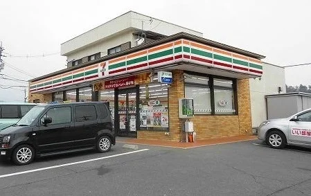 セブンイレブンまで450m