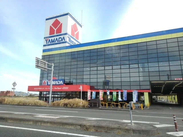 ヤマダ電機テックランド日向店まで800m