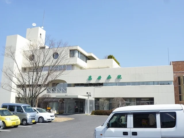 高井病院まで1300m