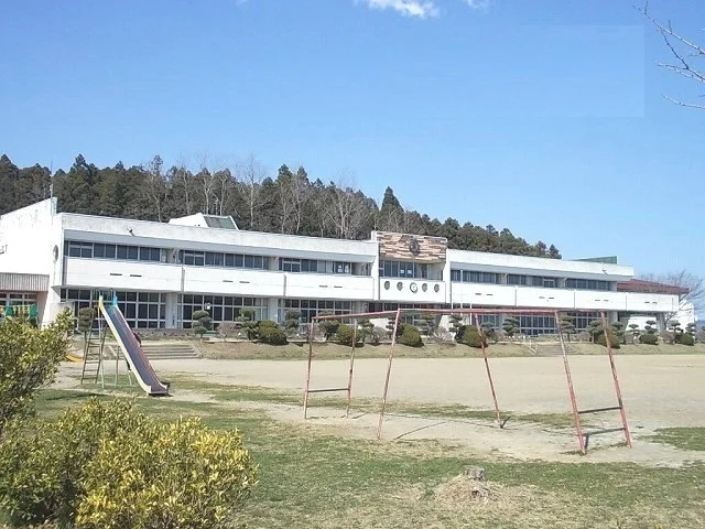美里町立不動堂小学校まで1200m