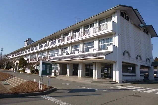 真岡西中学校まで550m