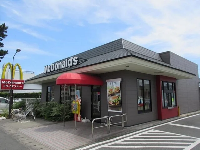 マクドナルド浜松高塚町店まで700m