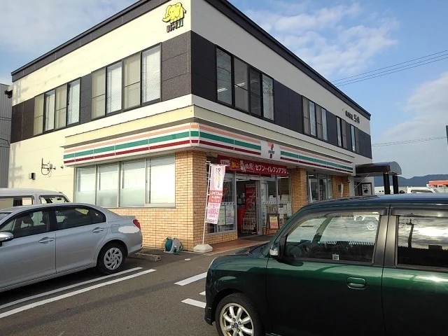 セブンイレブン坂出江尻町店まで550m