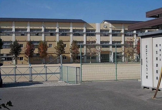 今治市立常盤小学校まで300m