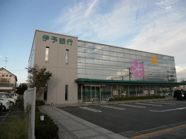 伊予銀行壬生川支店様まで1400m