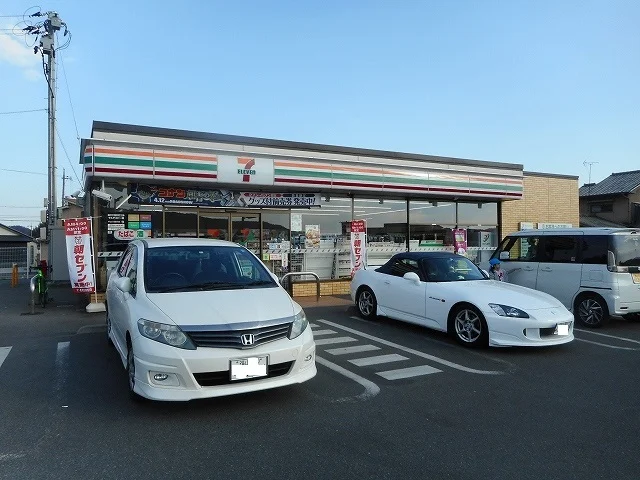 セブンイレブン神辺町上御領店まで1300m