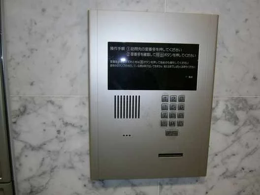 インターフォン