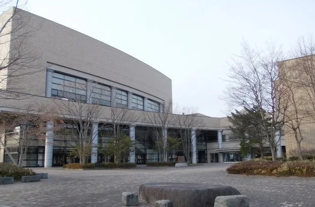 奥州市文化会館Zホールまで2500m
