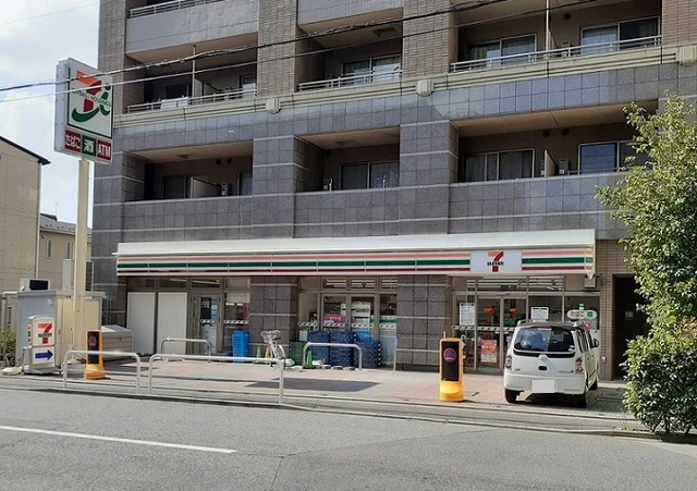 セブンイレブン浦和岸町7丁目店まで500m