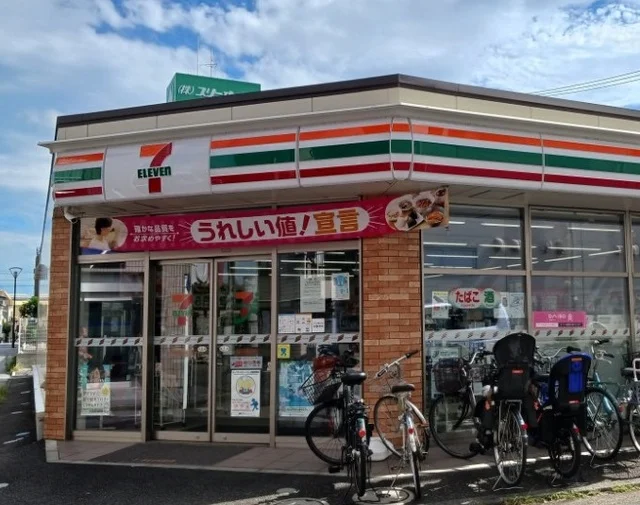 セブンイレブン十日市場駅南口店まで350m