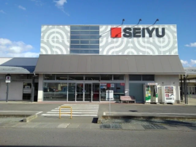 西友粟佐店まで600m