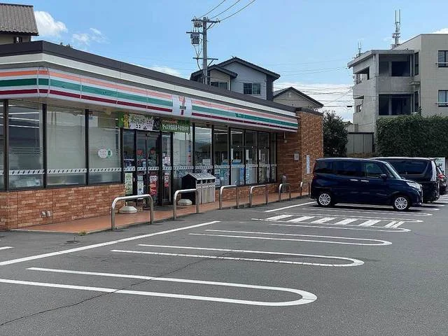 セブンイレブン上田新田東店まで700m