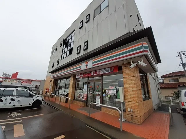 セブンイレブン泰平橋店まで450m