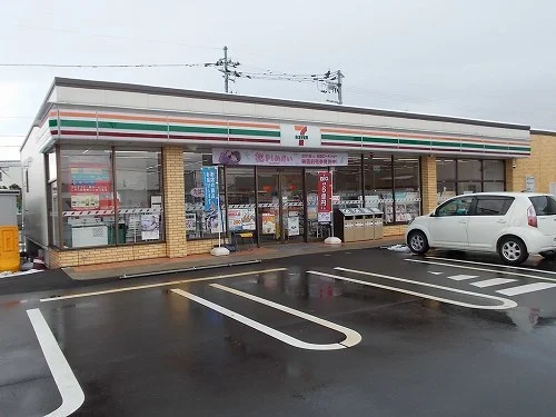 セブンイレブン 福井和田東店まで260m